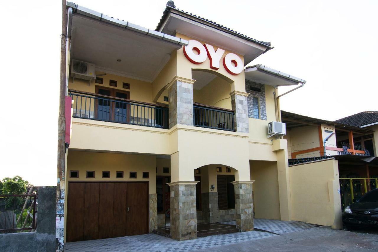 Oyo 931 Dara Dewi Homestay Yogyakarta Esterno foto